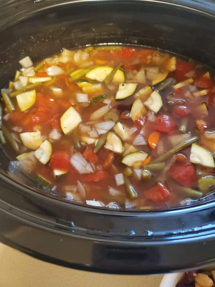 Best Ever Slow Cooker Minestrone Soup