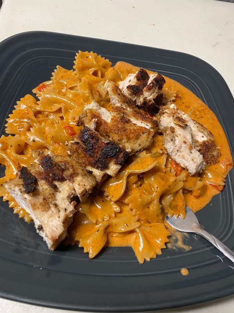 Louisiana Chicken Pasta – Parmesan Crusted Chicken in a Spicy New Orleans Sauce