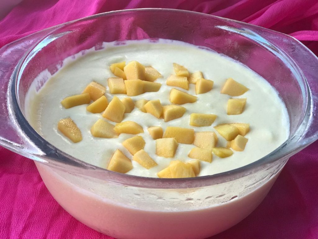 3 Ingredients Mango Mousse