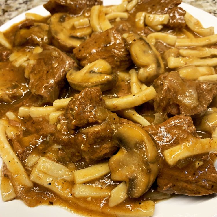 Home-Style Beef ‘n Noodles with Mushrooms & Onions
