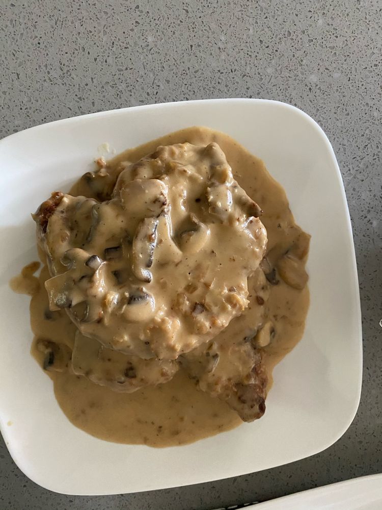 Pork Chops in Mushroom Gravy