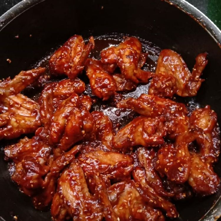Sticky Chicken Wings