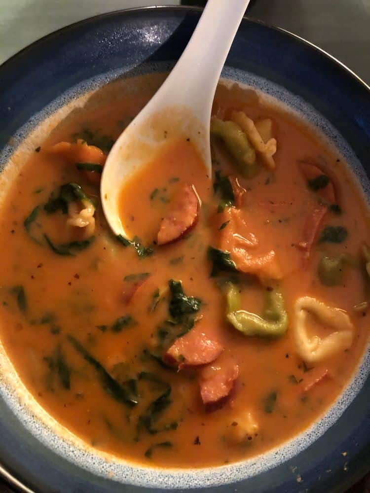 CREAMY TORTELLINI SOUP
