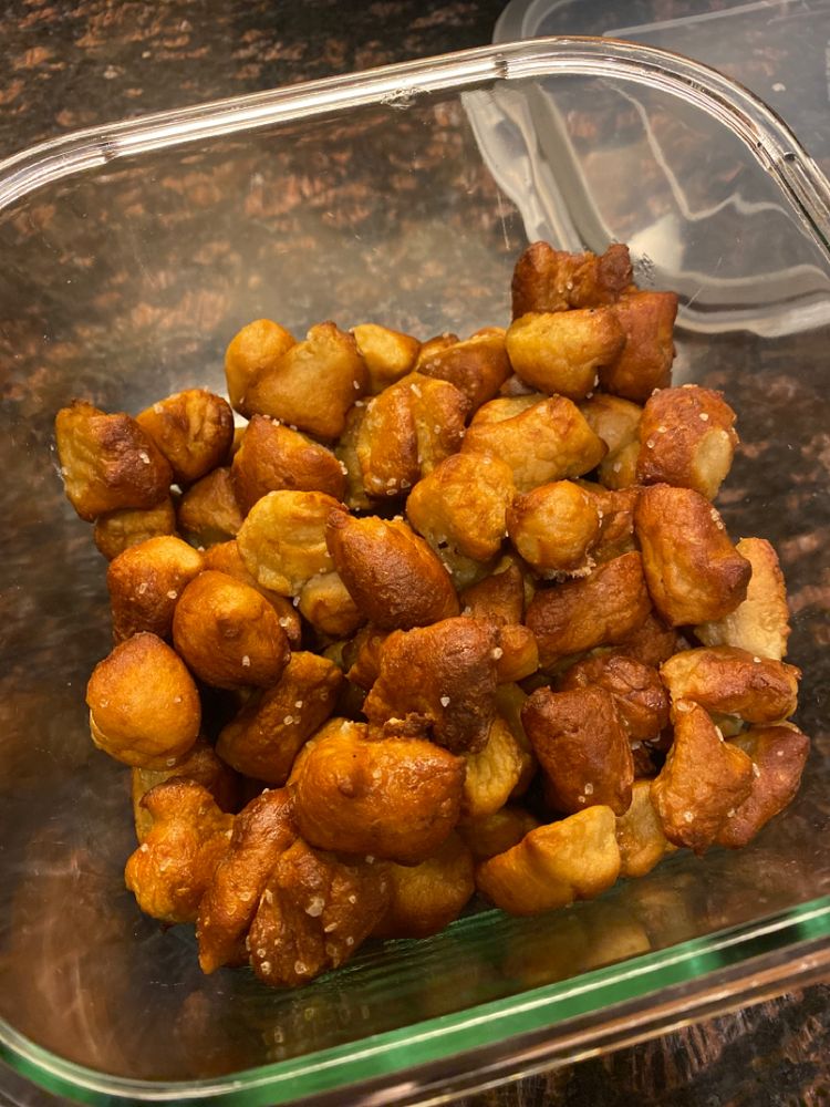 HOMEMADE SOFT PRETZEL BITES