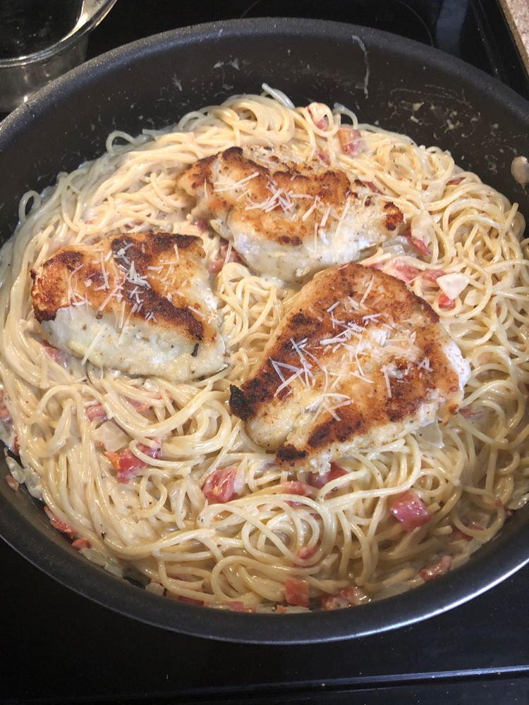 Italian Chicken Pasta in Creamy White Wine Parmesan Cheese Sauce