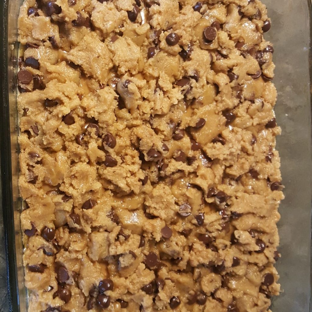 Salted Caramel Chocolate Chip Cookie Bars