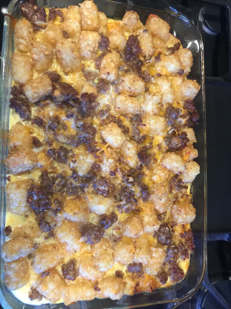 TATER TOT SAUSAGE BREAKFAST CASSEROLE