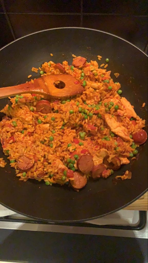 CHORIZO AND CHICKEN PAELLA