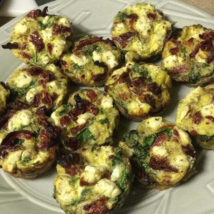 SPINACH, FETA, AND SUN-DRIED TOMATO EGG MUFFIN CUPS