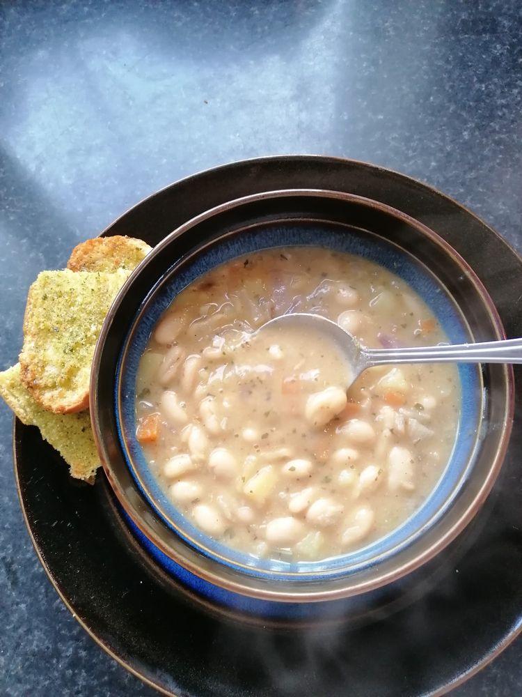 Vegan White Bean Soup
