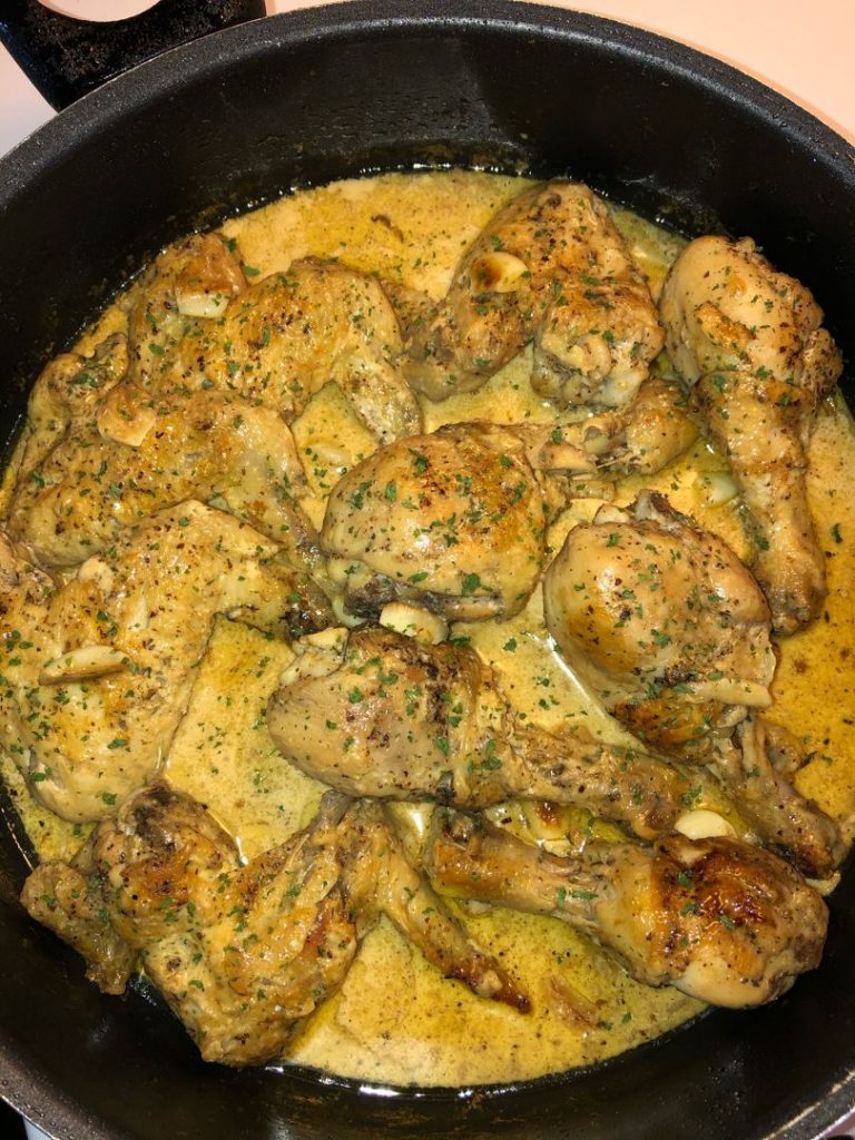 CREAMY GARLIC BUTTER CHICKEN