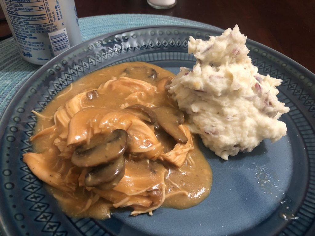 CROCKPOT SMOTHERED CHICKEN
