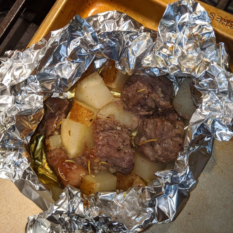 Garlic Herb Steak and Potato Foil Packs