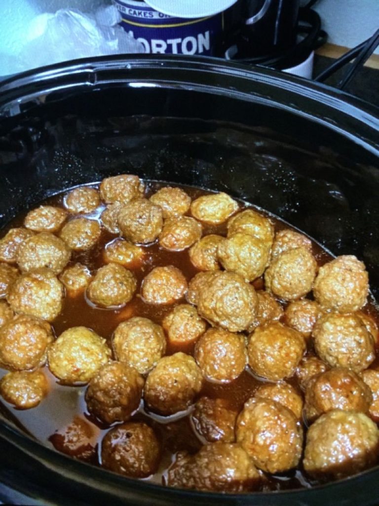 BEST CROCKPOT BBQ MEATBALLS – SWEET & SPICY