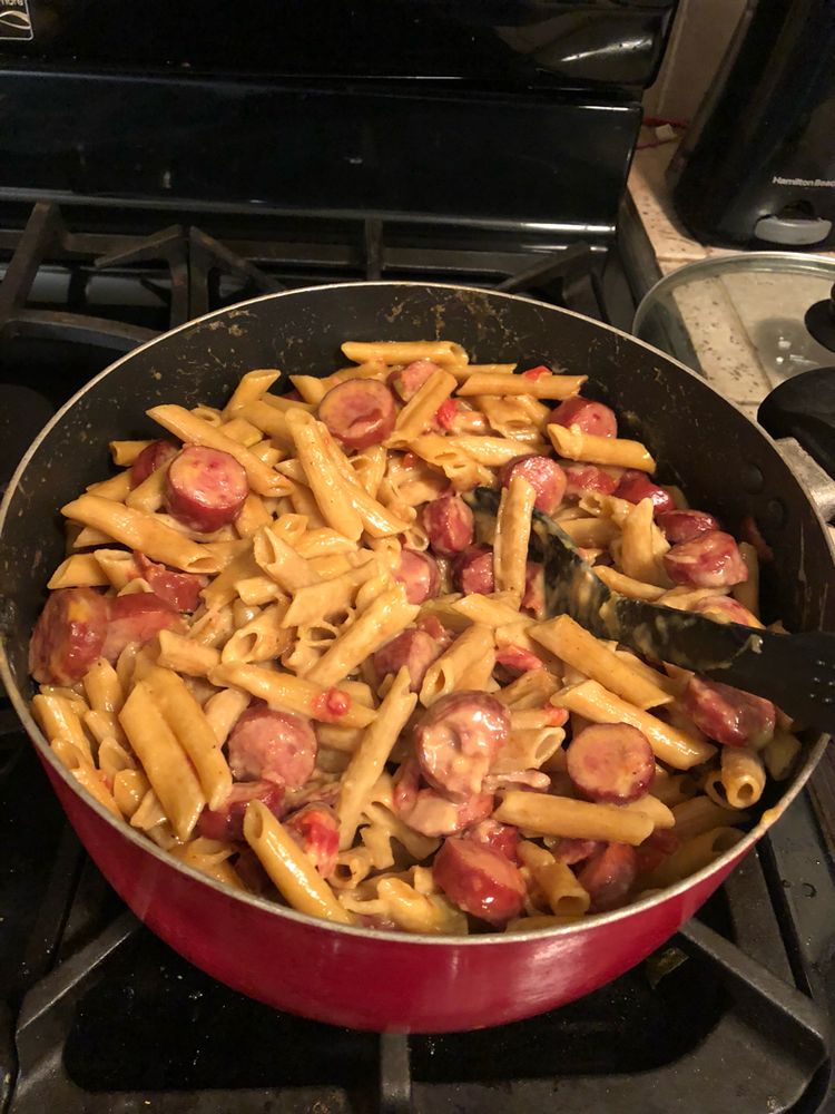 ONE PAN CHEESY SMOKED SAUSAGE & PASTA RECIPE