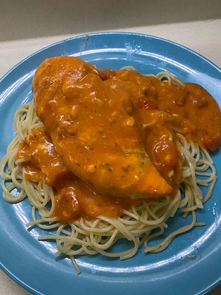 Slow Cooker Creamy Tomato Basil Chicken