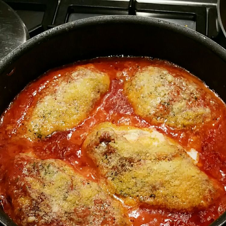 Mozzarella-Stuffed Chicken Parm