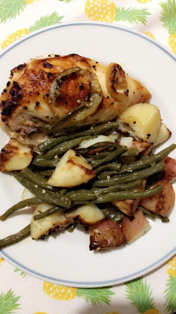 Pan-Roasted Chicken with Lemon-Garlic Green Beans