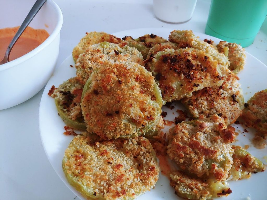 BEST FRIED GREEN TOMATOES