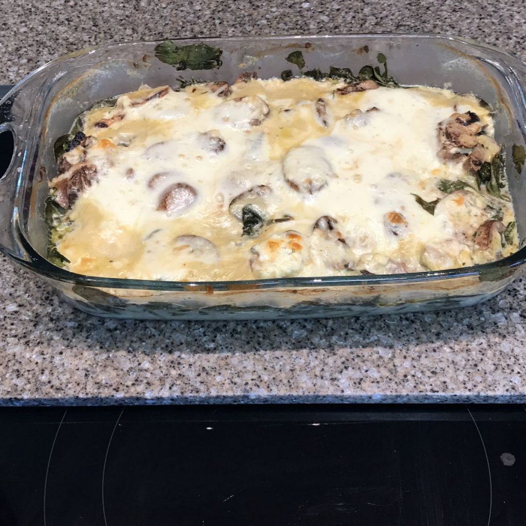 CHICKEN SPINACH AND MUSHROOM LOW CARB OVEN DISH