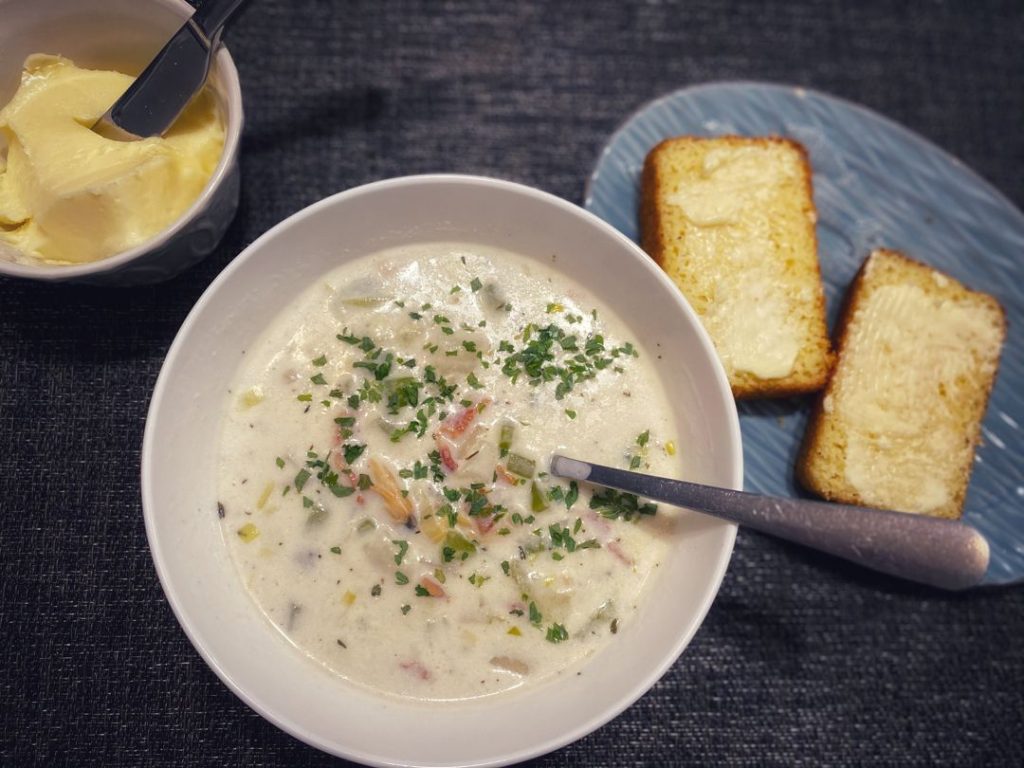 Easy New England Clam Chowder