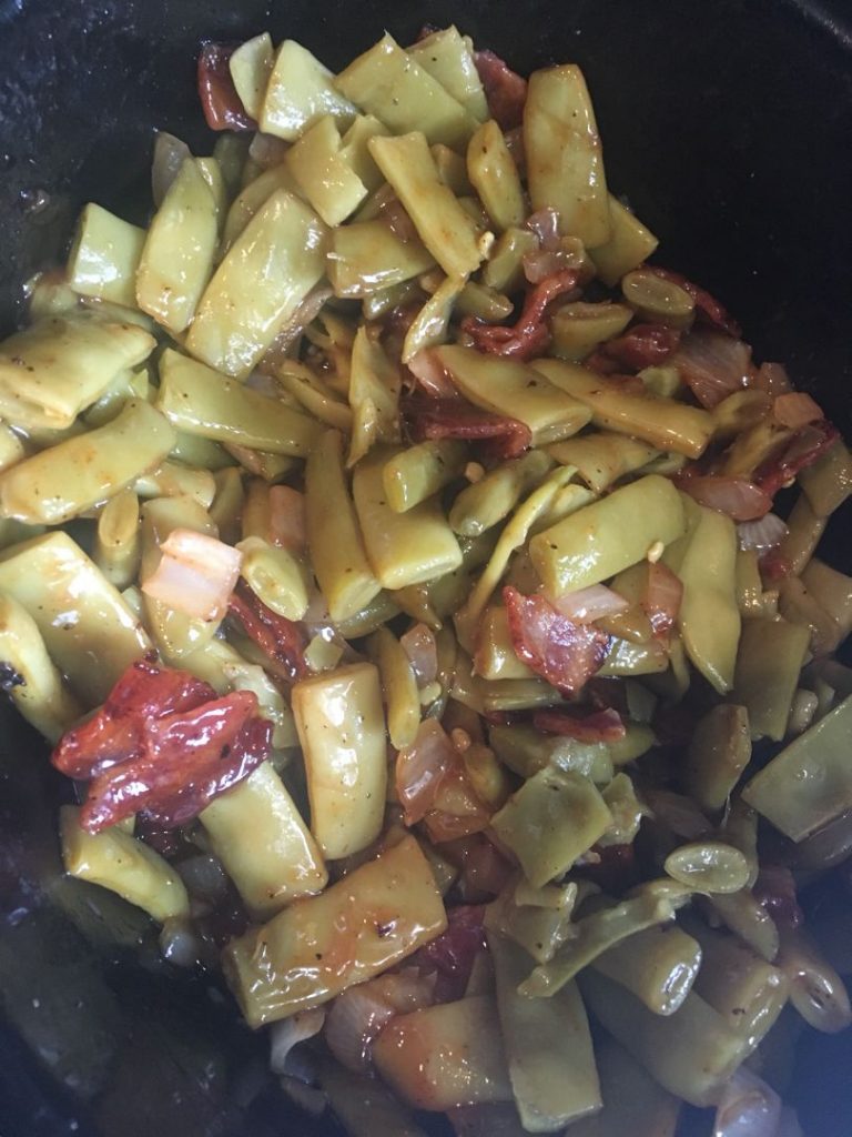 Slow Cooker BBQ Green Beans