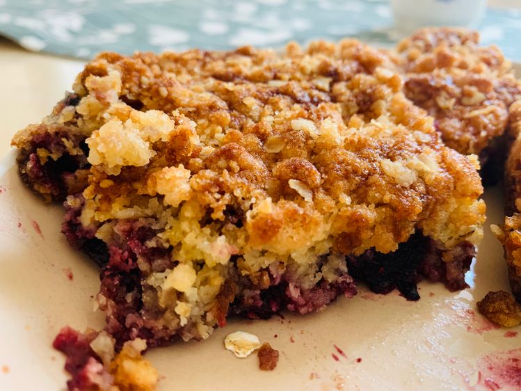 Old Fashioned Cherry Crisp