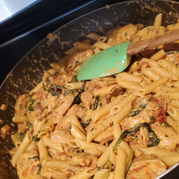 Creamy Chicken Pasta with Bacon