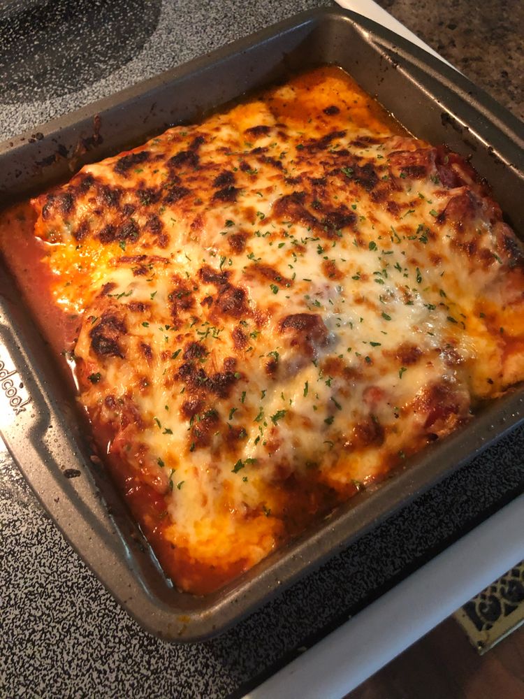 Easy Mozzarella Chicken with Marinara Sauce and Mushrooms