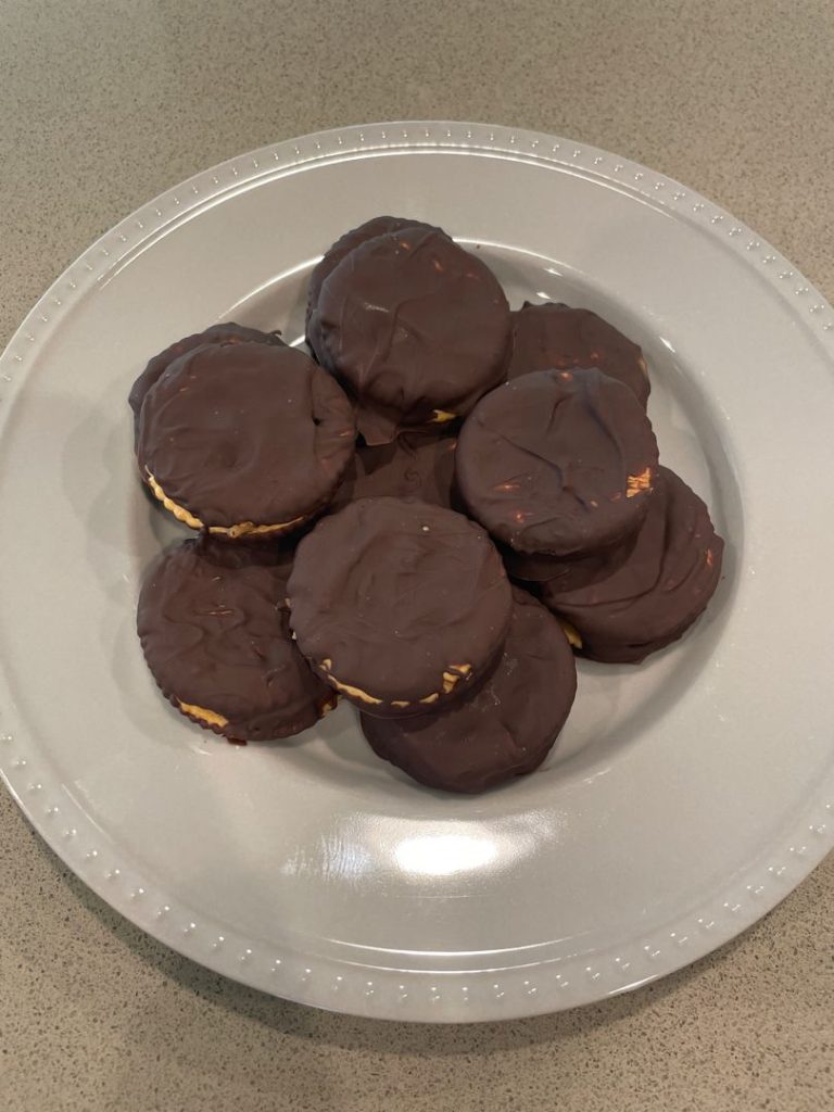 Homemade Chocolate Peanut Butter Ritz Cookies