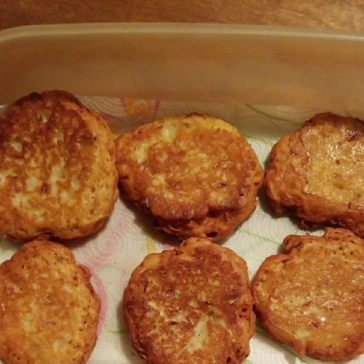 Onion Patties – Amish Recipe