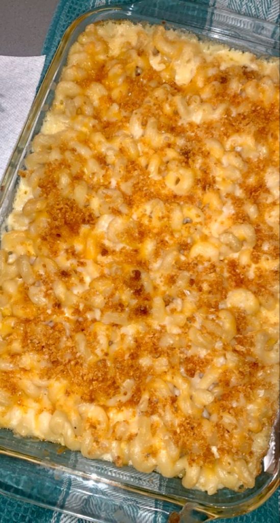 The BEST Homemade Baked Mac and Cheese